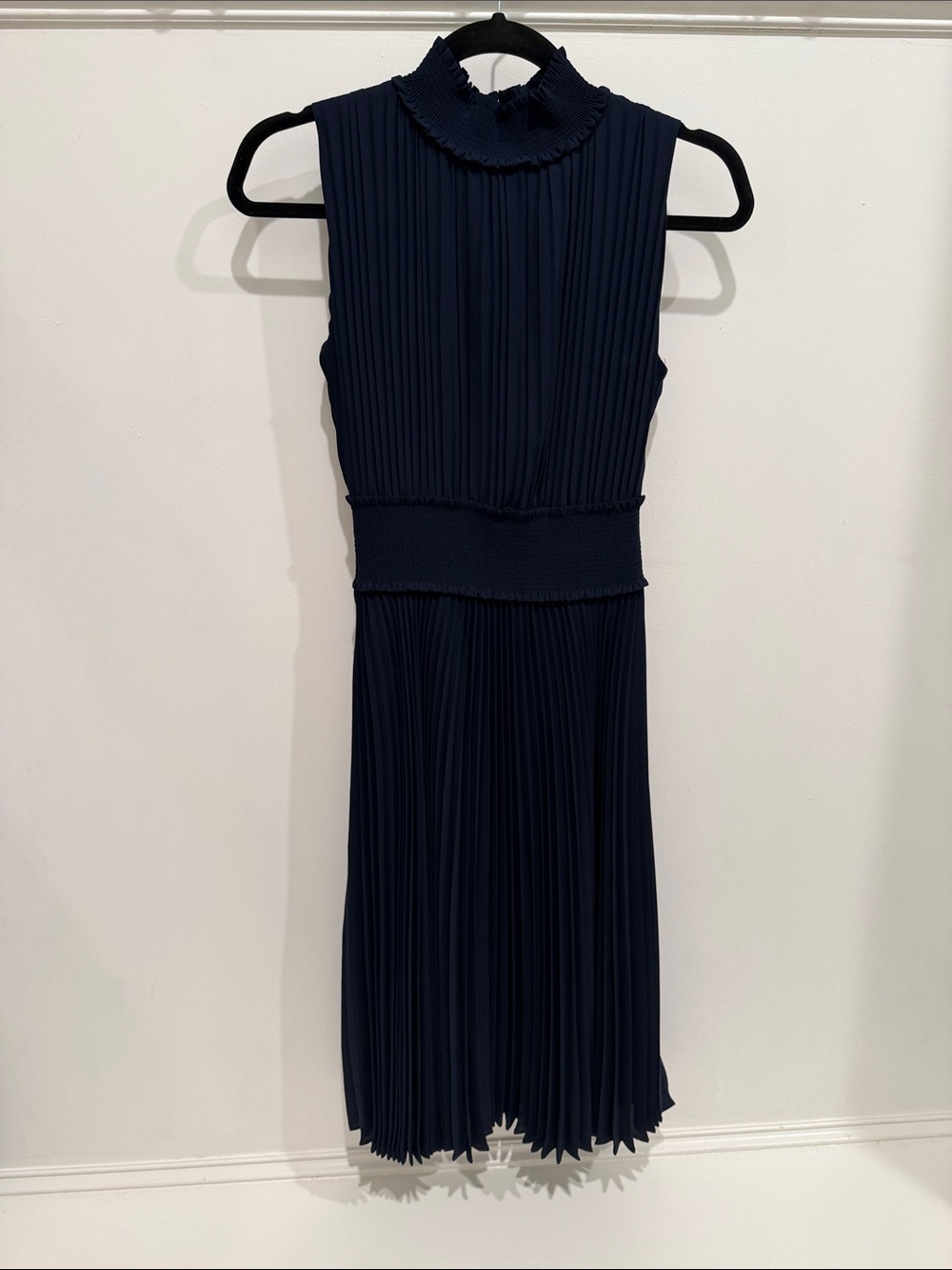 Sleeveless Navy Pleated High-Neck Dress